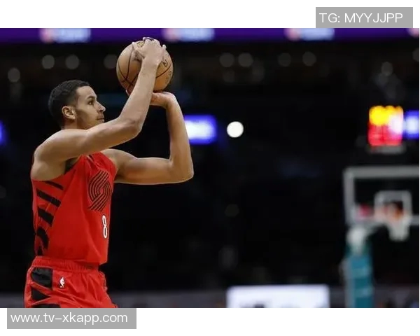 开拓者小阵容展现锋线运动潜力小杨登场时间或将缩减