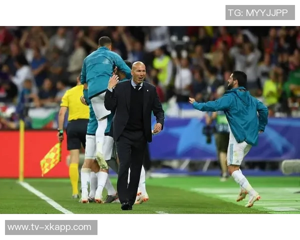 法国名宿称赞德尚应立雕像齐达内执教法国是完美结合