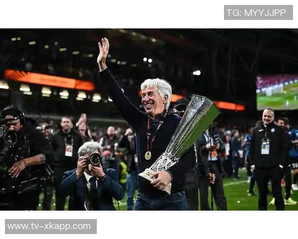 罗马引援会议召开加斯佩里尼盯上齐尔克泽与拉斯帕多里